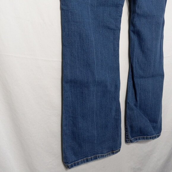 Levis Jeans Women's 10S 525 Boot Cut Blue Stretch Medium Wash Blend Denim - Picture 8 of 12
